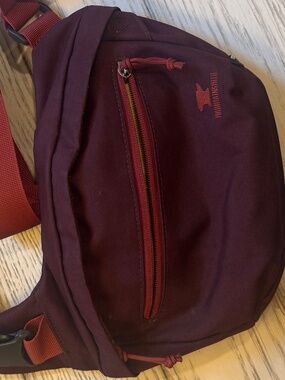 Mountainsmith Knockabout Hybrid Lumbar Pack Maroon & Red w/yellow lining hiking